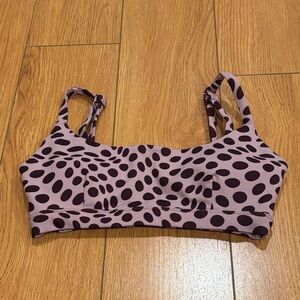 Chic Purple Patterned Sports Bra